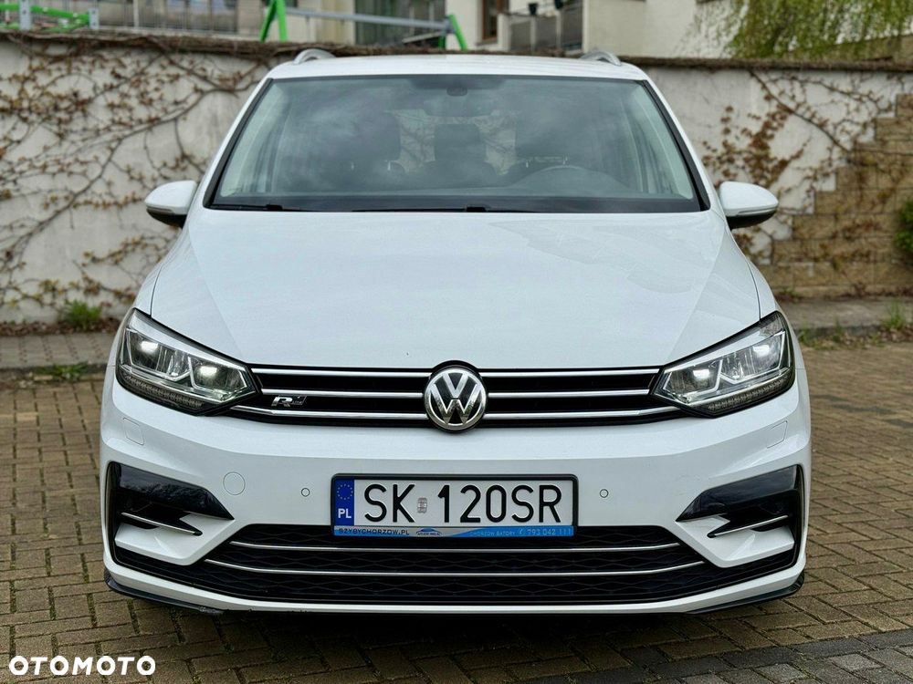 Volkswagen Touran - 11