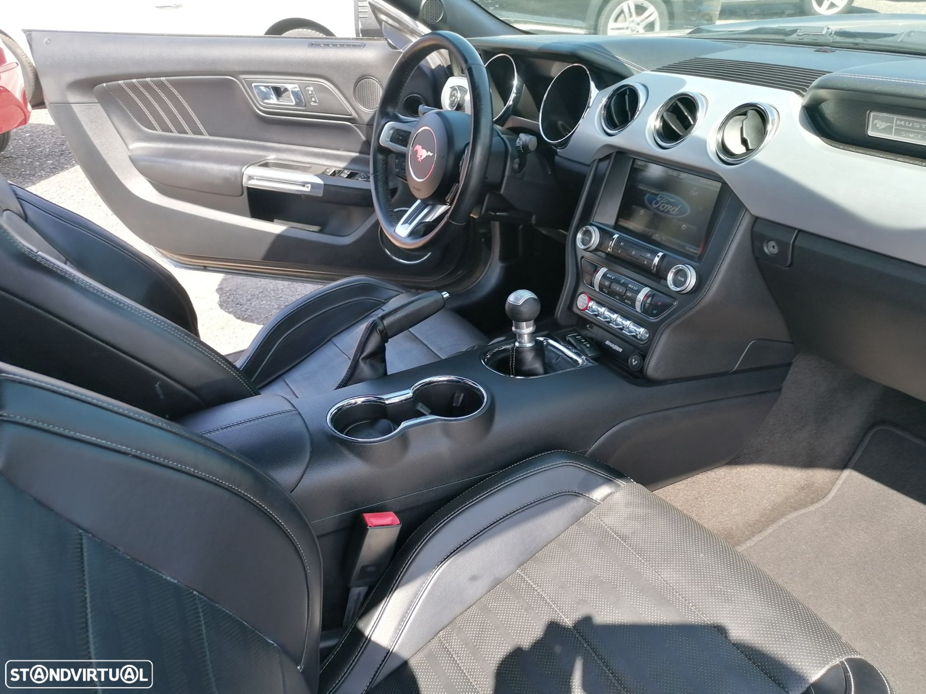 Ford Mustang Cabrio 2.3 Eco Boost - 22