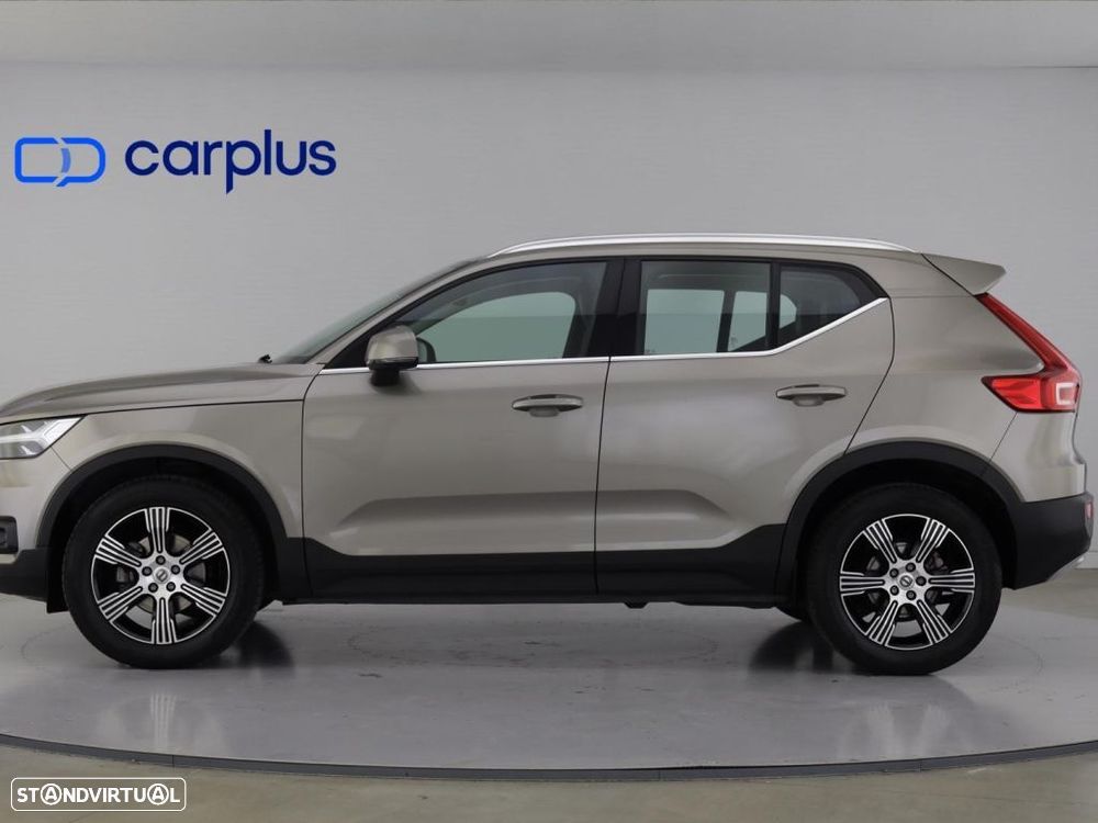 Volvo XC 40 1.5 T3 Momentum Plus Geartronic - 4