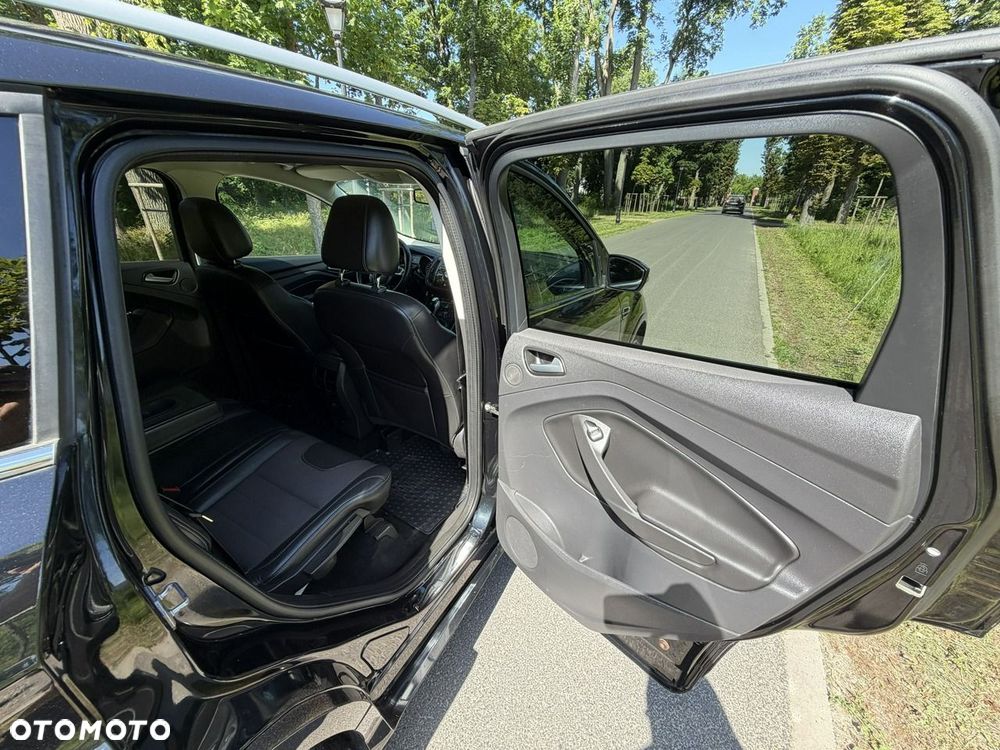 Ford Kuga - 28
