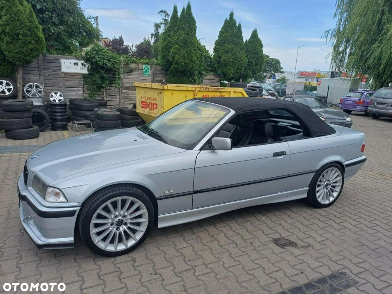BMW Seria 3 318i Cabriolet - 31