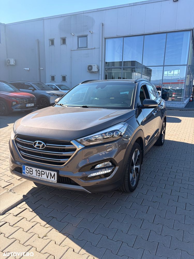 Hyundai Tucson 2.0 CRDI 4WD 6AT Luxury+ - 2