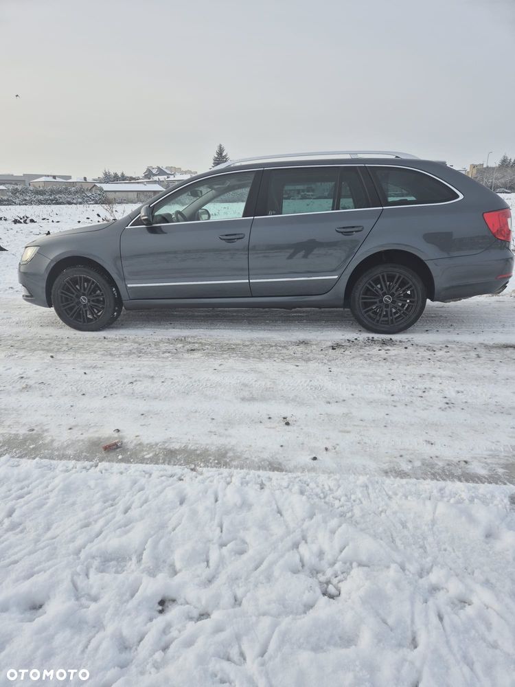 Skoda Superb 2.0 TDI Green tec 4x4 Exclusive - 5