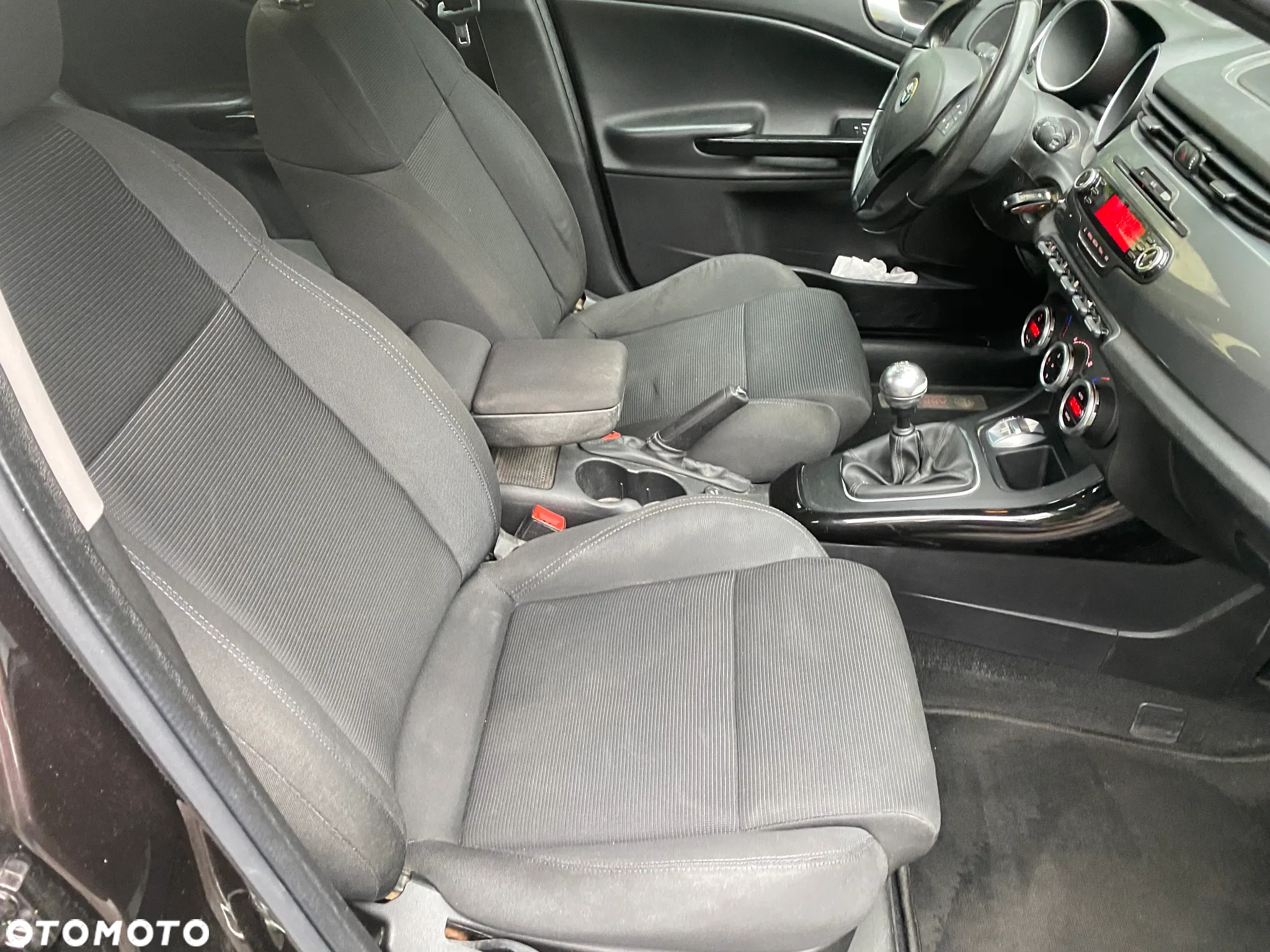Alfa Romeo Giulietta 2.0 JTDM Distinctive - 14