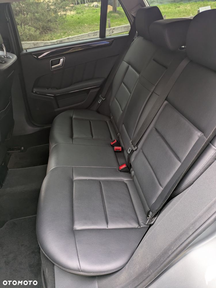Mercedes-Benz Klasa E 250 CDI 4Matic 7G-TRONIC Avantgarde - 22