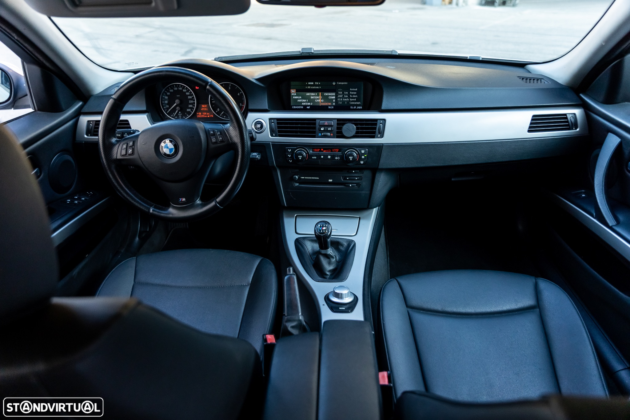 BMW 320 d Touring Navigation Sport - 22