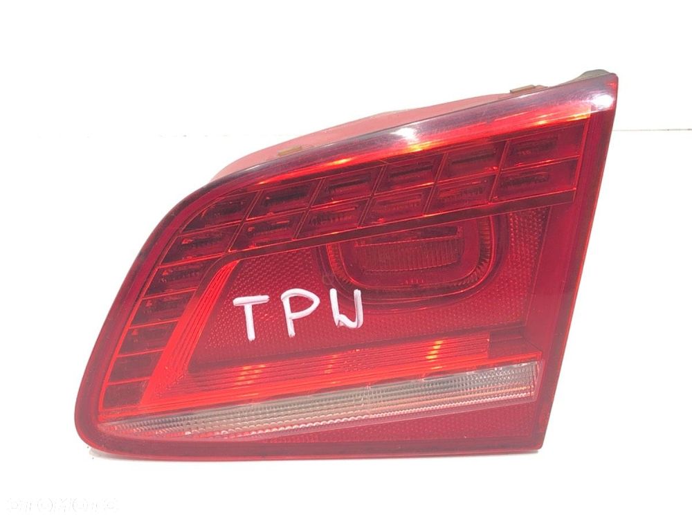 LAMPA TYŁ PRAWA WEWNĘTRZNA - 150.00 PLN - VW PASSAT B7 (362) 2010 - 2015 2.0 TDI 125 kW [170 KM] - 1