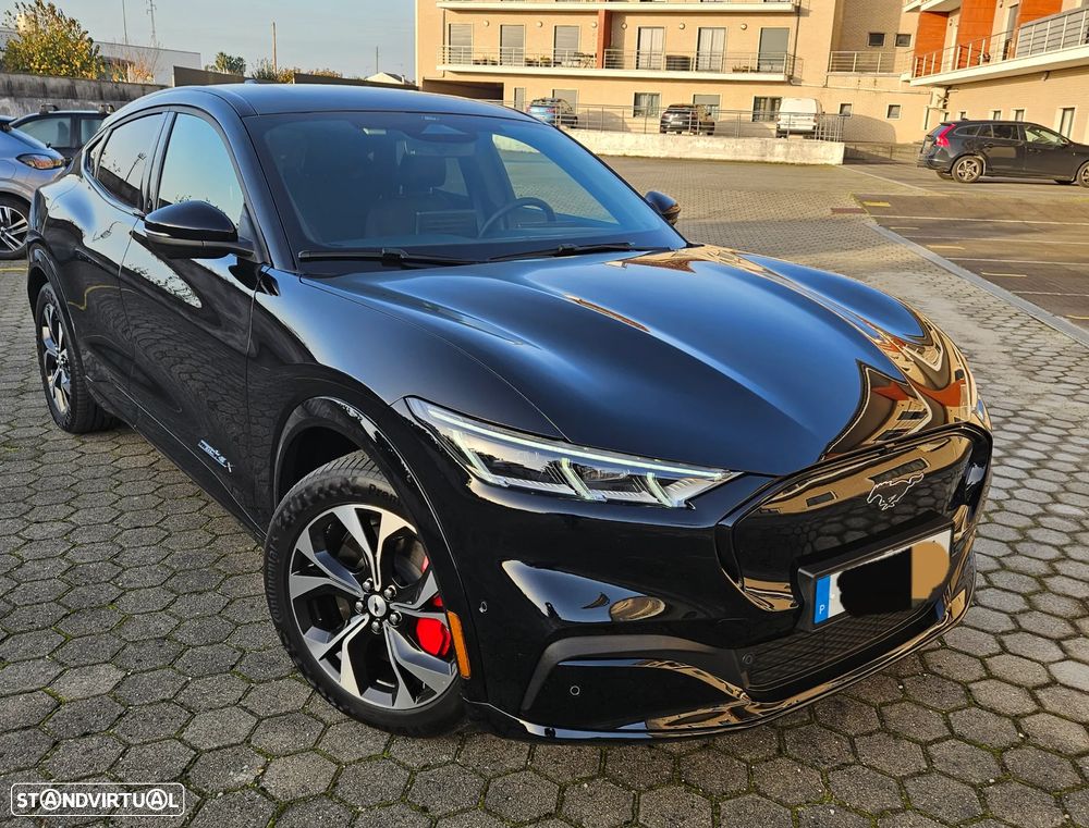 Ford Mustang Mach-E Alargada - 1