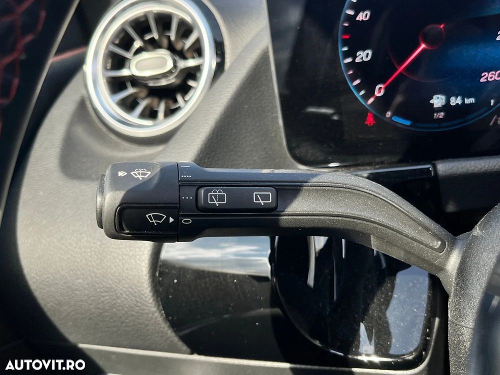 Mercedes-Benz GLA 250 e 8G-DCT AMG Line - 17