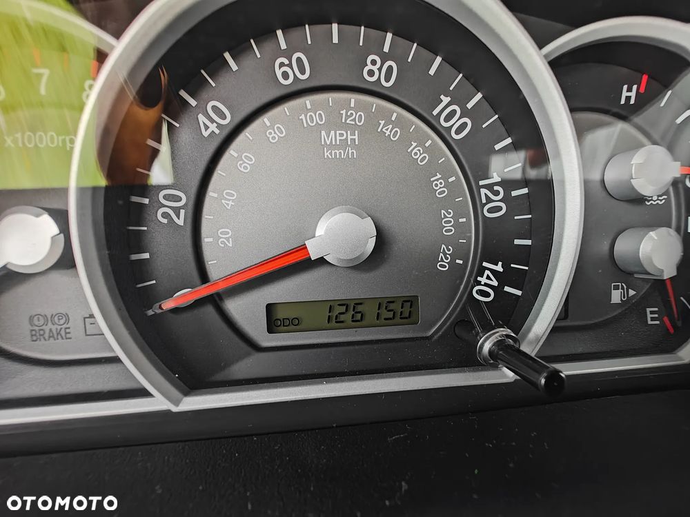 Kia Sorento 3.3 V6 LX - 7