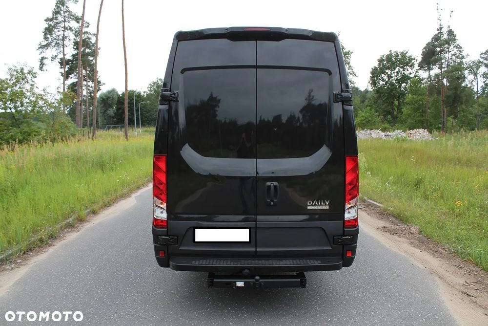Iveco Daily - 12