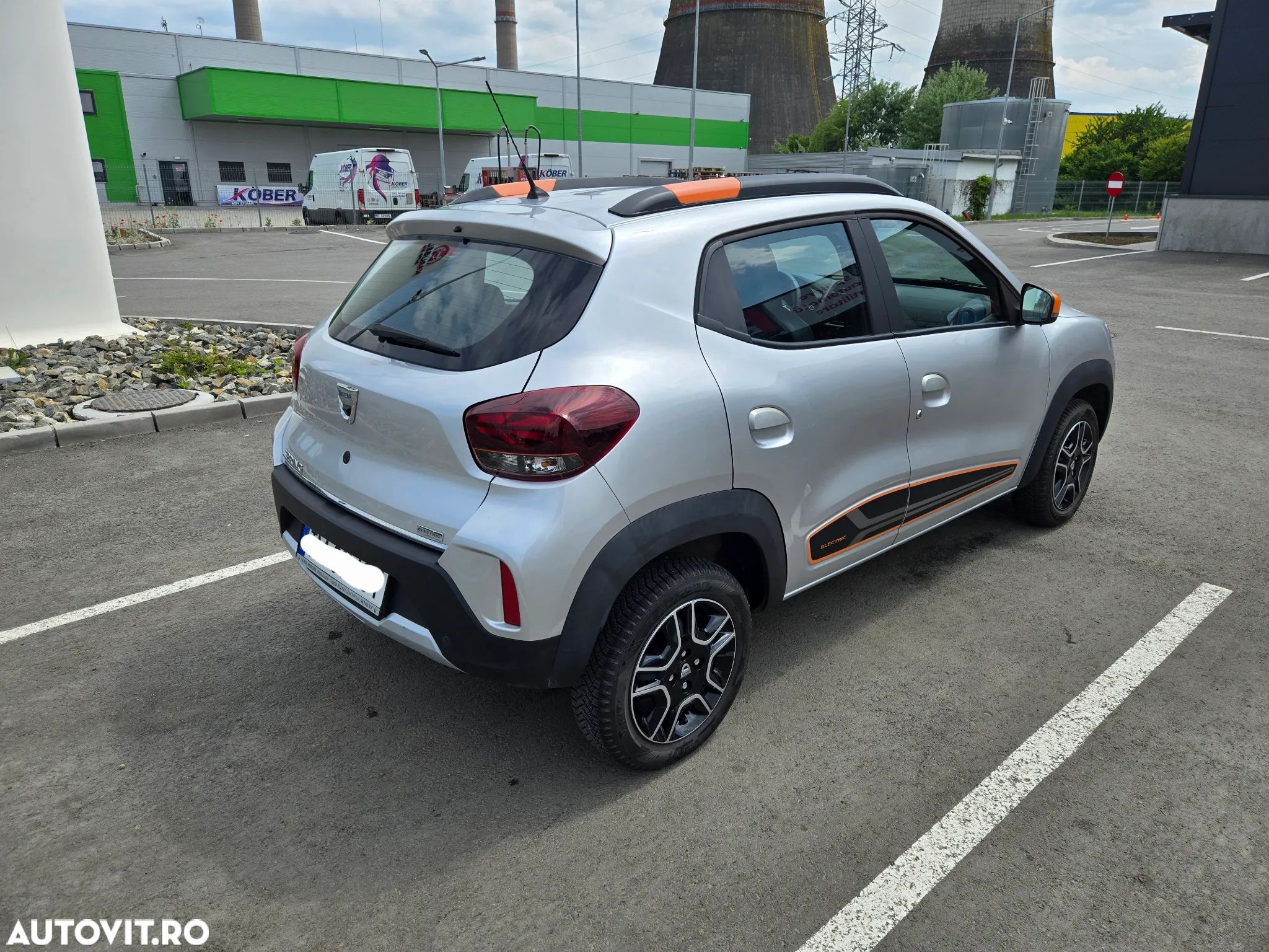 Dacia Spring Expression - 1