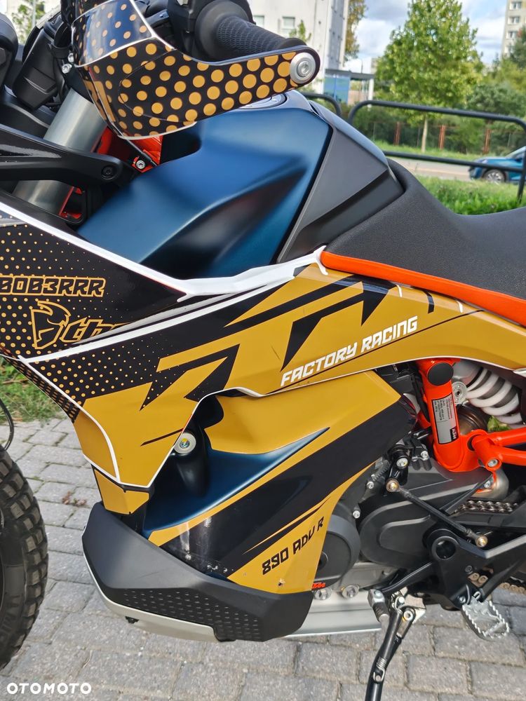 KTM Adventure 890 - 16