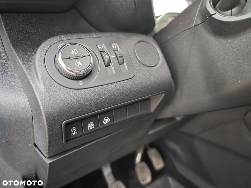 Opel Combo 1.5 D Start/Stop Innovation - 31