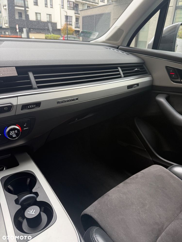 Audi Q7 3.0 TDI ultra Quattro Tiptronic - 36
