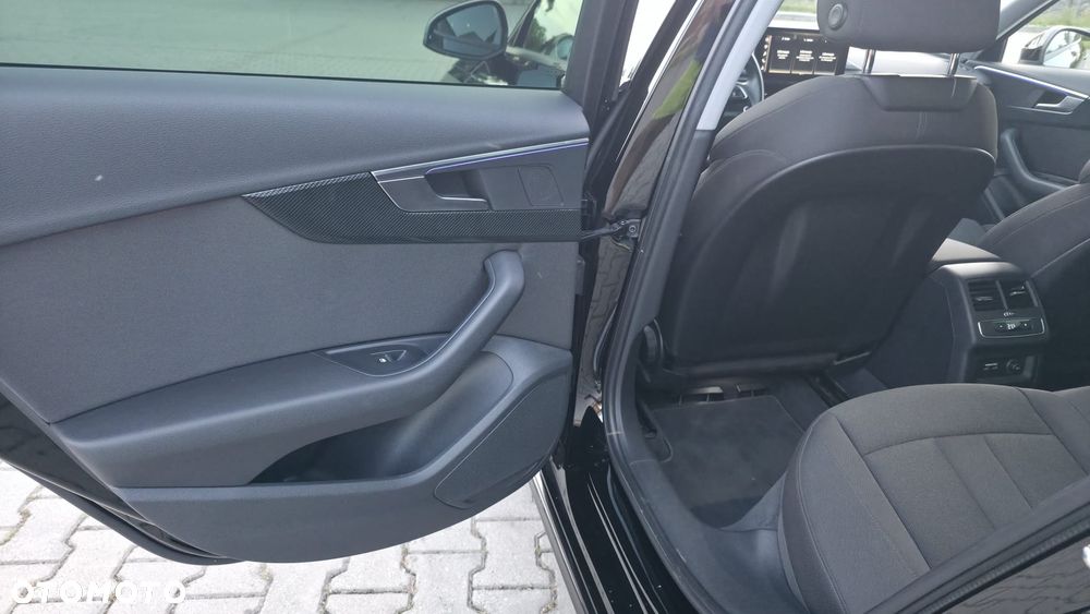 Audi A4 Limousine 35 TFSI mHEV S Line S tronic - 15