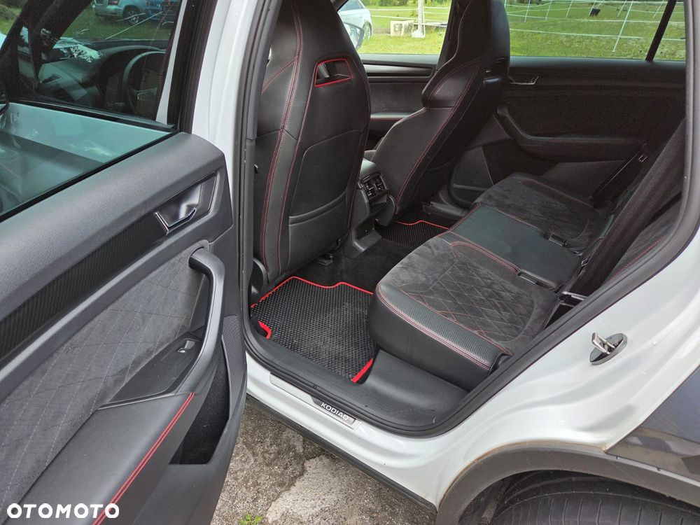 Skoda Kodiaq 2.0 Bi-TDI 4x4 DSG RS - 13