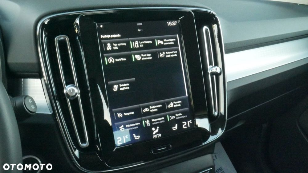 Volvo XC 40 - 11