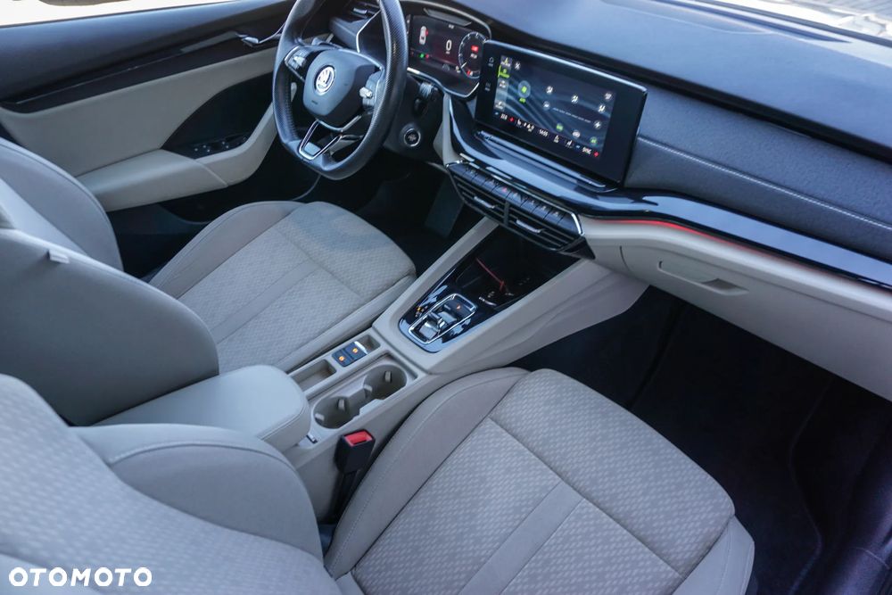 Skoda Octavia 2.0 TDI Style DSG - 37