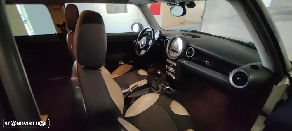 MINI 3 Portas Cooper D - 3
