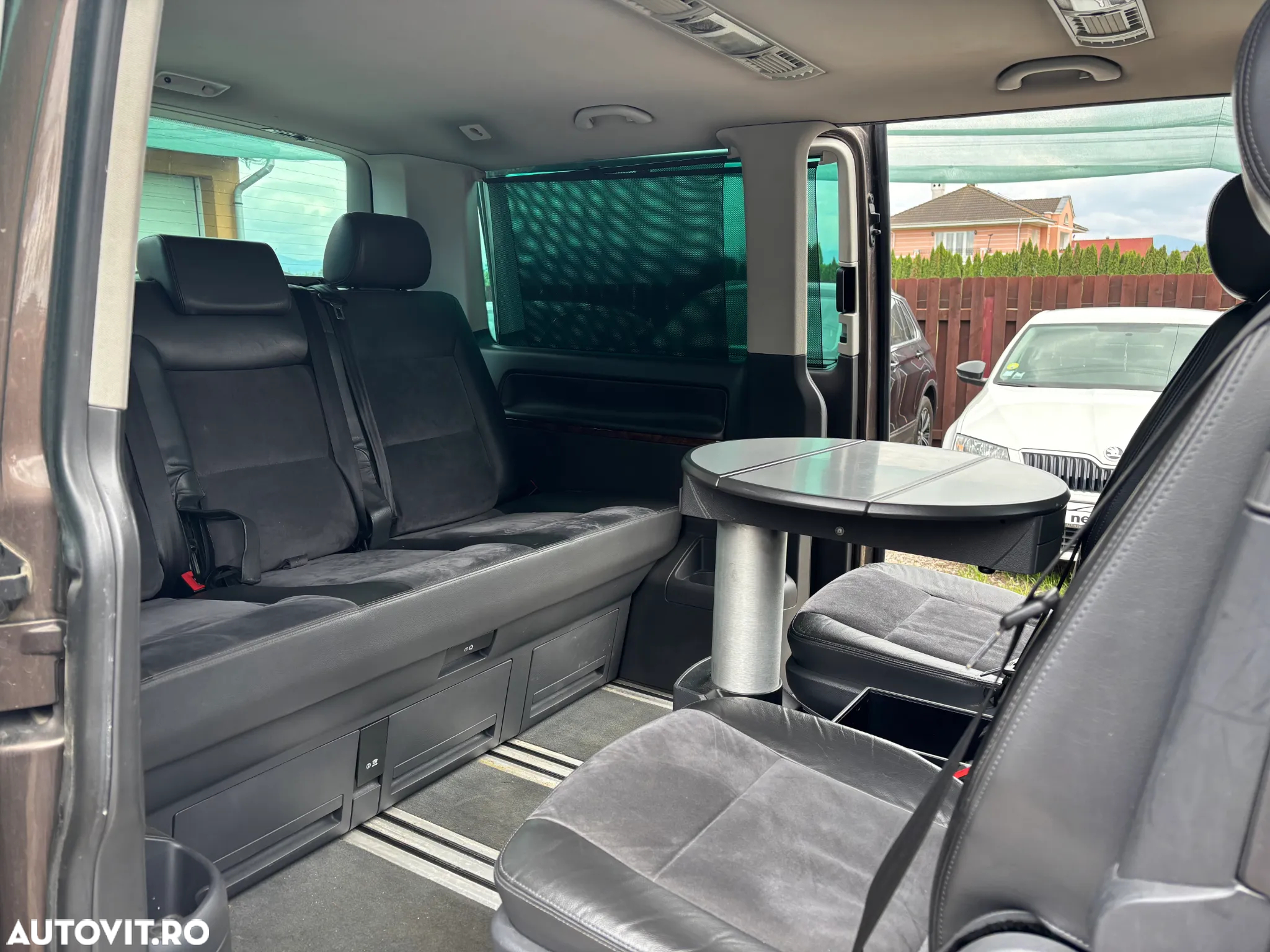 Volkswagen Multivan - 7