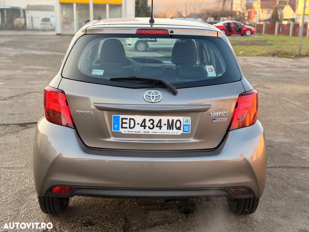 Toyota Yaris 1.33 VVT-i - 4