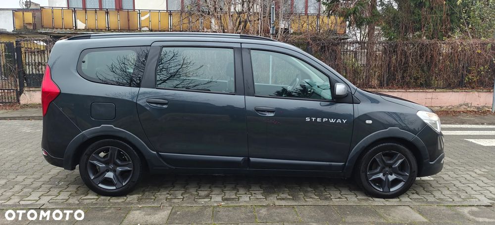 Dacia Lodgy dCi 110 Stepway Celebration - 6