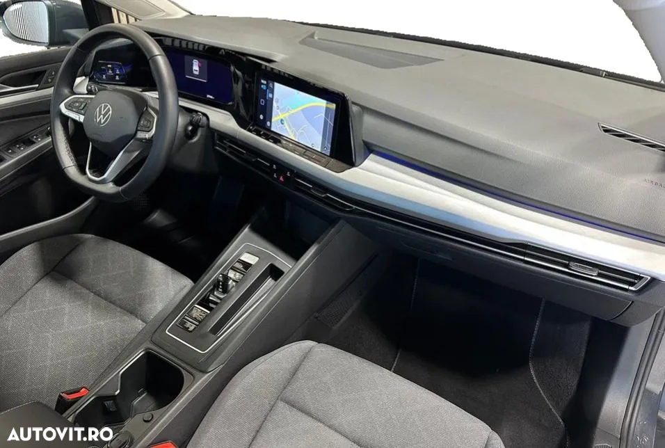 Volkswagen Golf 1.5 eTSI DSG MHEV Life - 11