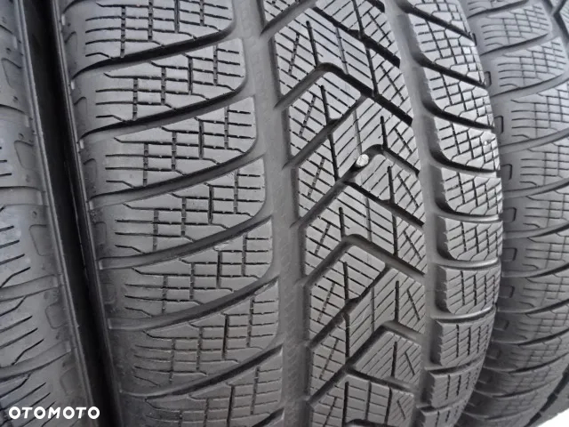 255/50/R19 107V PIRELLI WINTER SCORPION  MO - 4