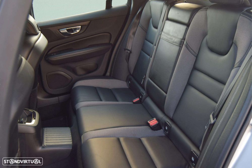 Volvo V60 2.0 T6 AWD TE Inscription Expression - 14