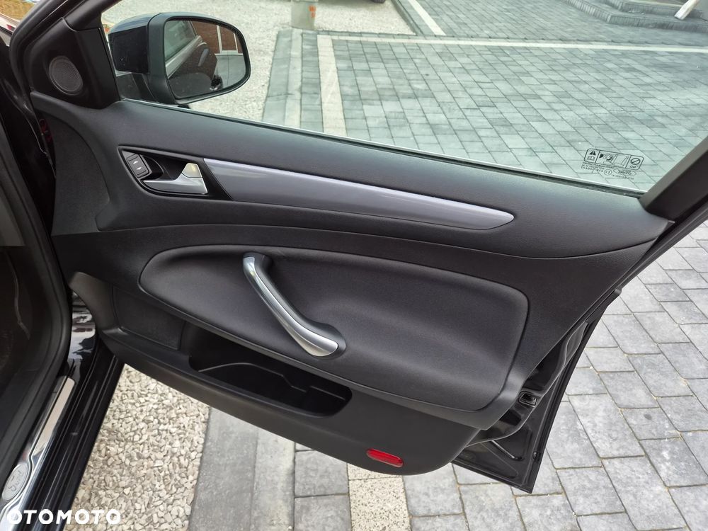 Ford Mondeo SW 2.0 TDCi Titanium - 21