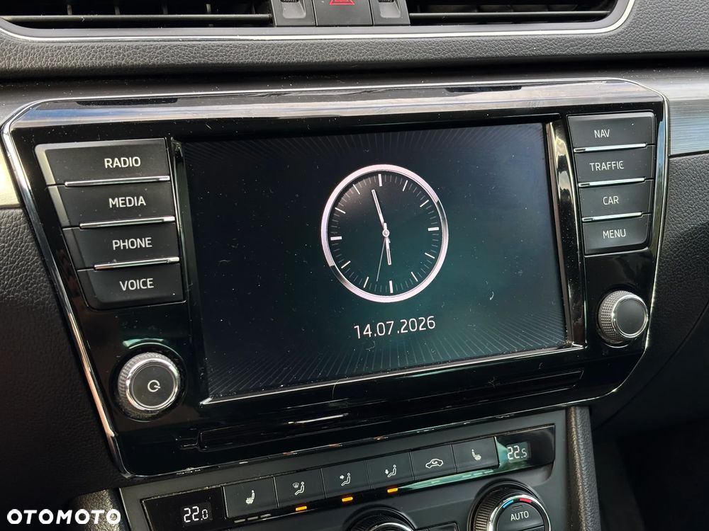Skoda Superb 2.0 TDI Style DSG - 19