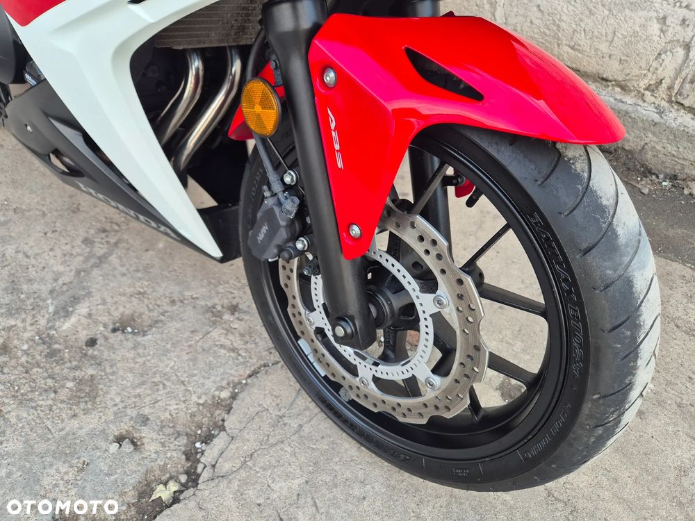Honda CBR - 8