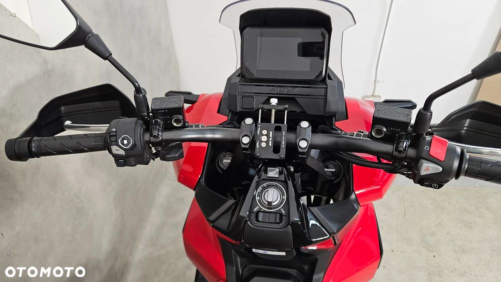 Honda ADV350 - 10