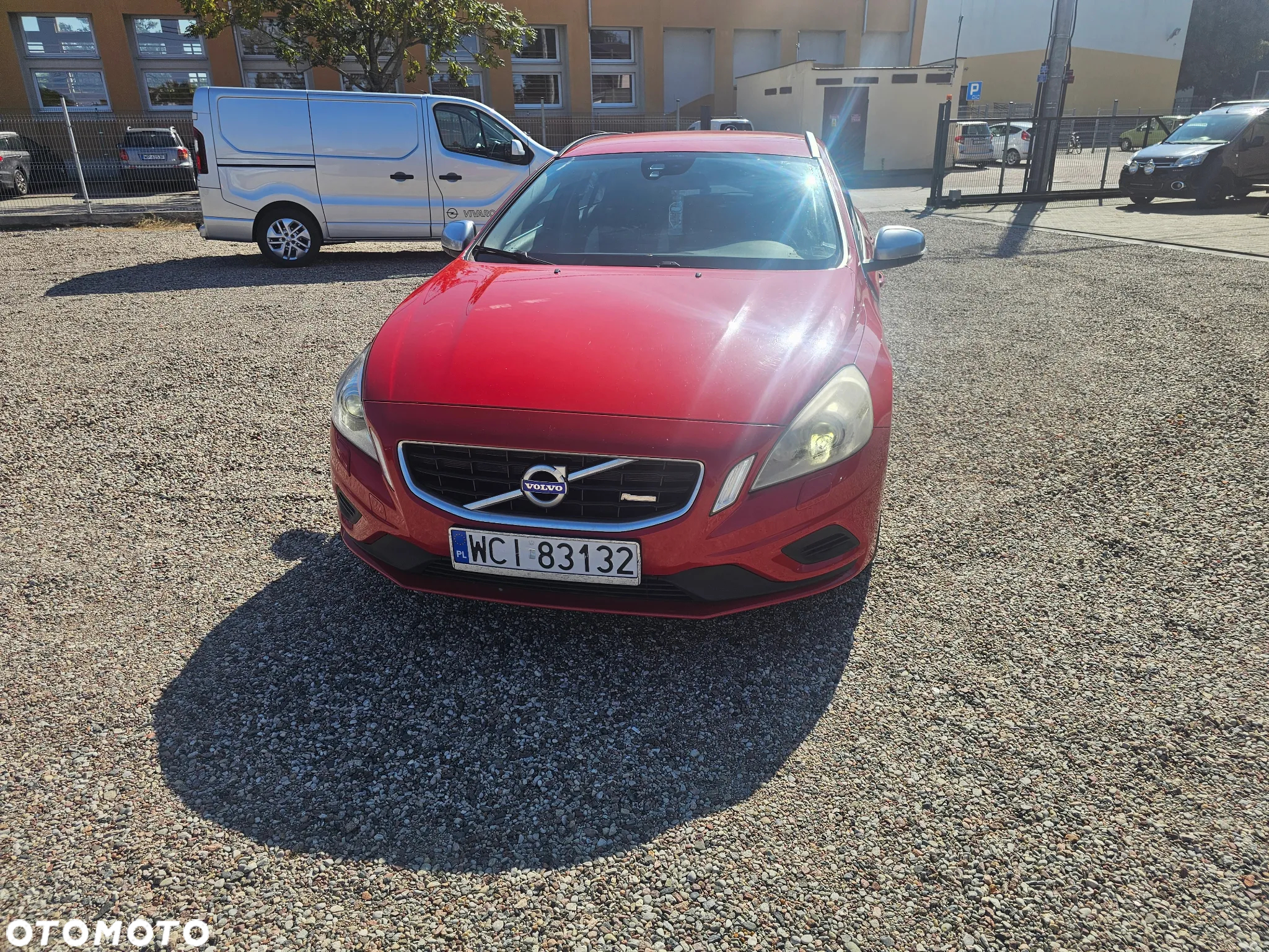 Volvo V60 D2 R-Design - 18