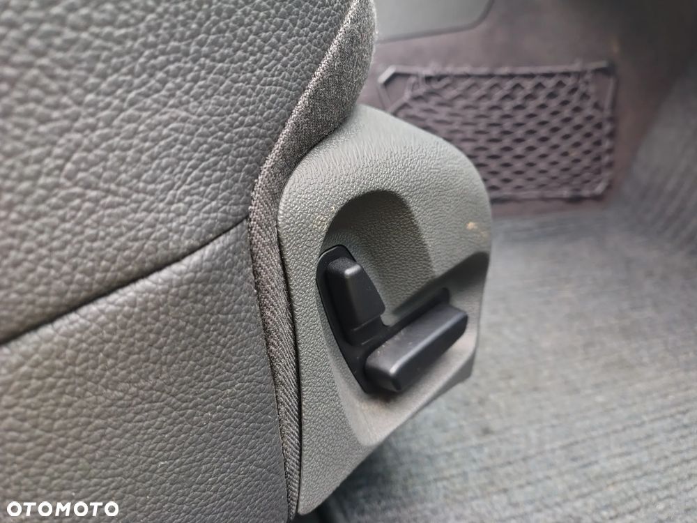 Mercedes-Benz Klasa E 200 Kompressor Automatik Avantgarde - 13