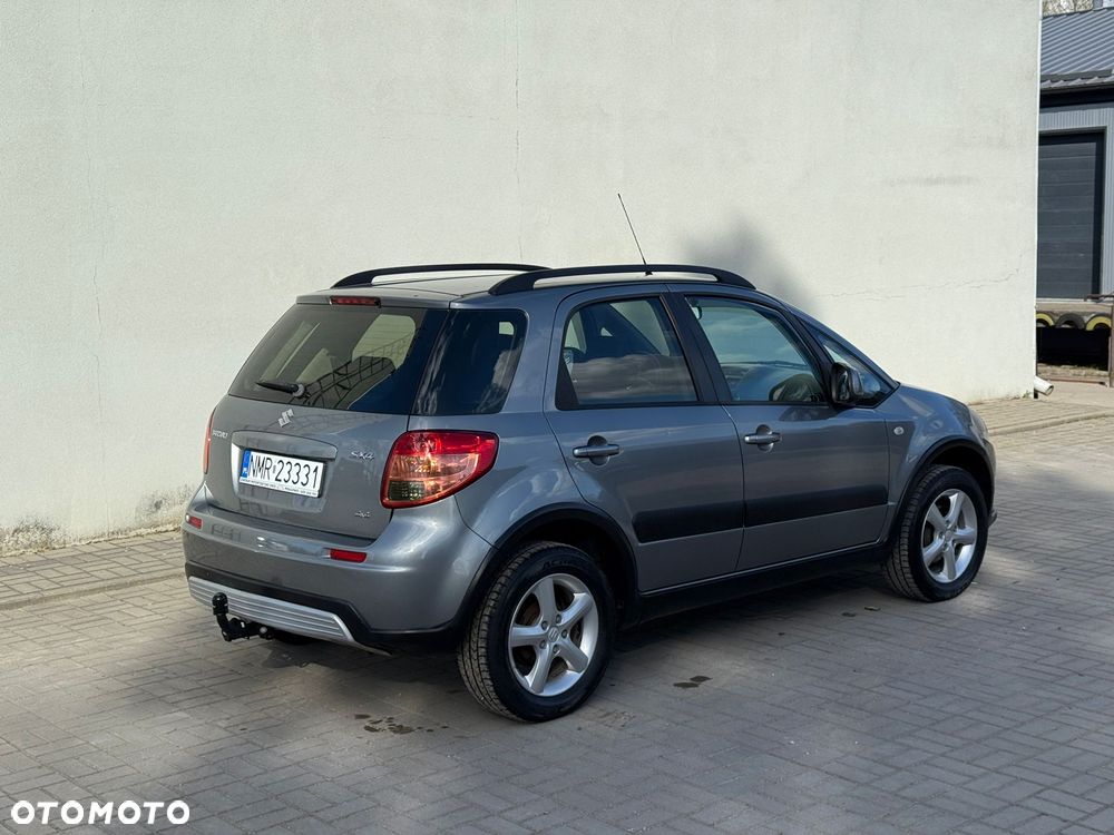 Suzuki SX4 1.6 GS / Premium 4WD - 9