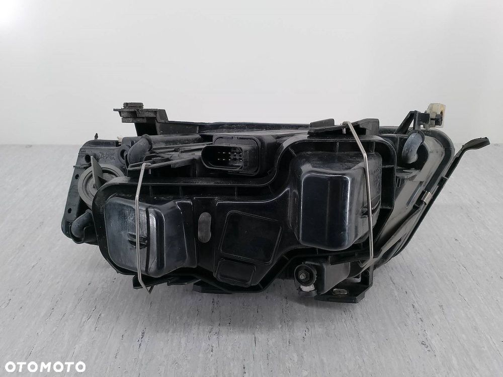 LAMPA PRZÓD PRAWA AUDI A6 C5 20-5377B - 5