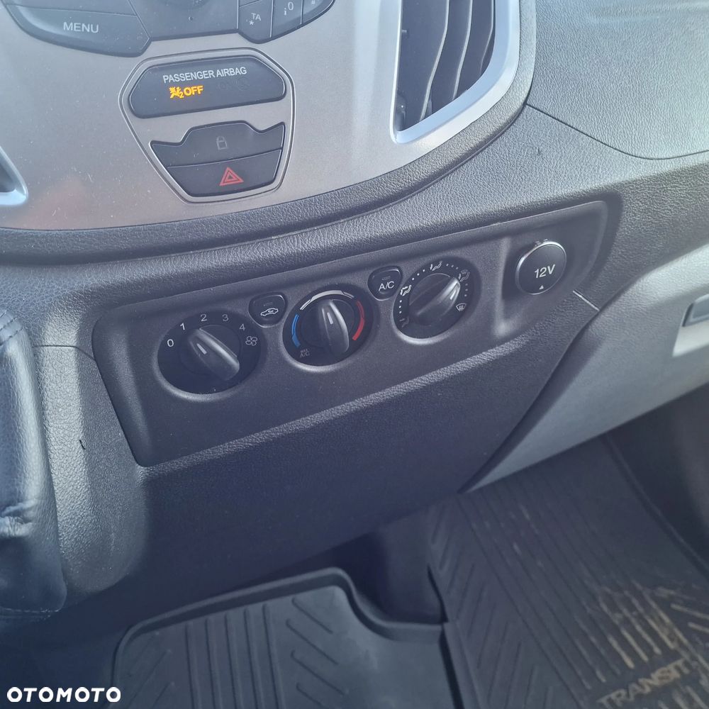 Ford Transit - 10