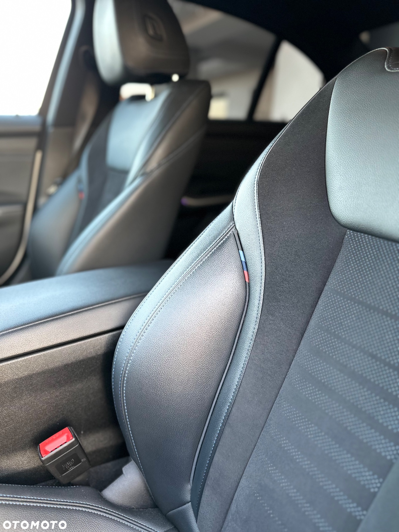 BMW Seria 3 318i M Sport - 26