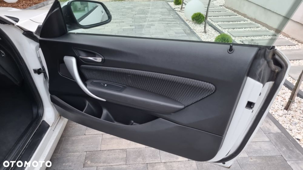 BMW Seria 1 114d Sport Line - 19