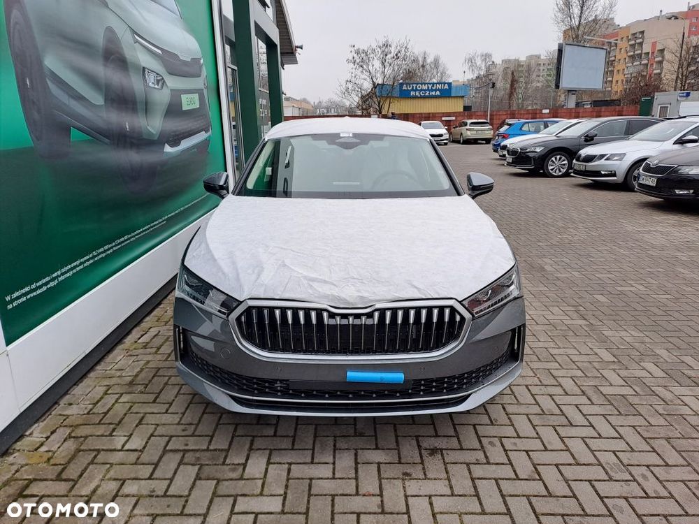 Skoda Superb 2.0 TDI SCR 4x4 Drive DSG - 4