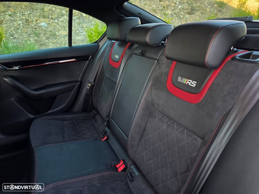Skoda Octavia 2.0 TSI RS DSG - 8