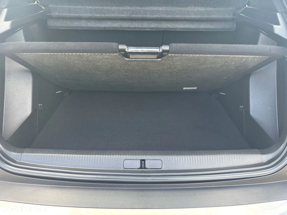 Peugeot 2008 PureTech 130 EAT8 Allure - 14