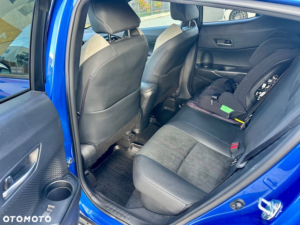 Toyota C-HR - 10