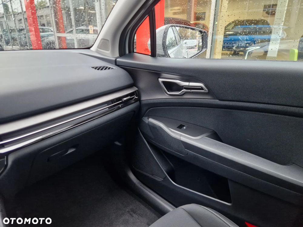 Kia Sportage 1.6 T-GDI HEV M 2WD - 12