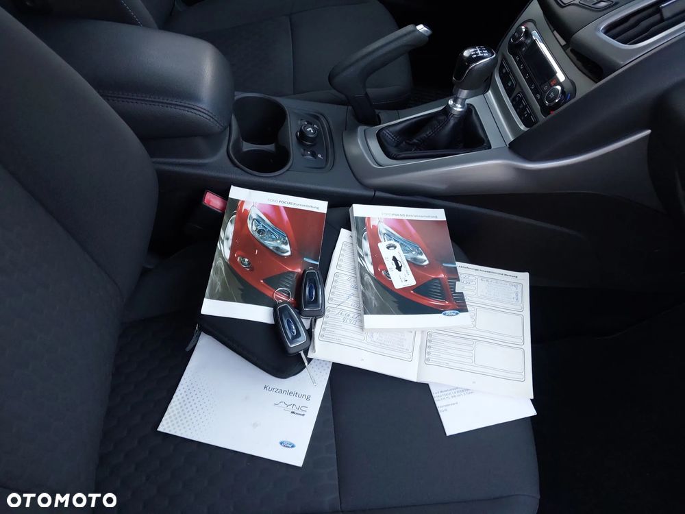 Ford Focus - 33