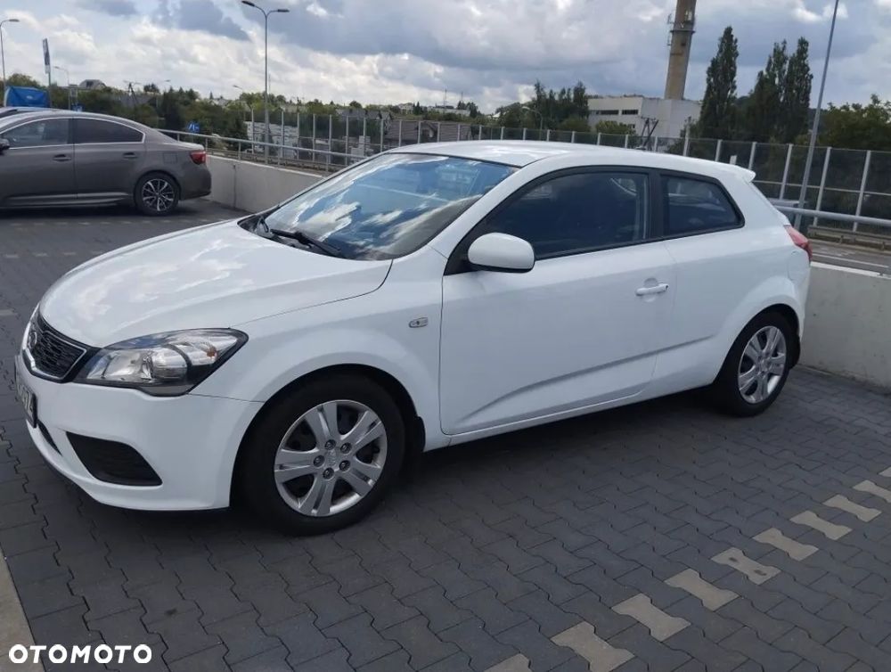 Kia ProCeed Pro_cee'd 1.4 L - 3