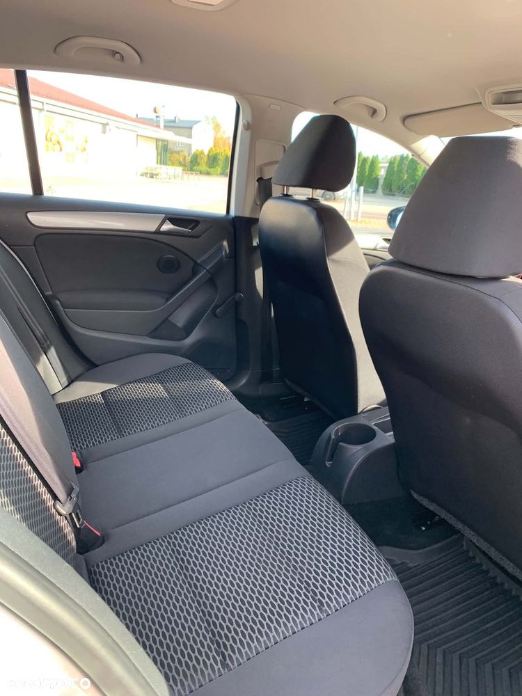 Volkswagen Golf - 5