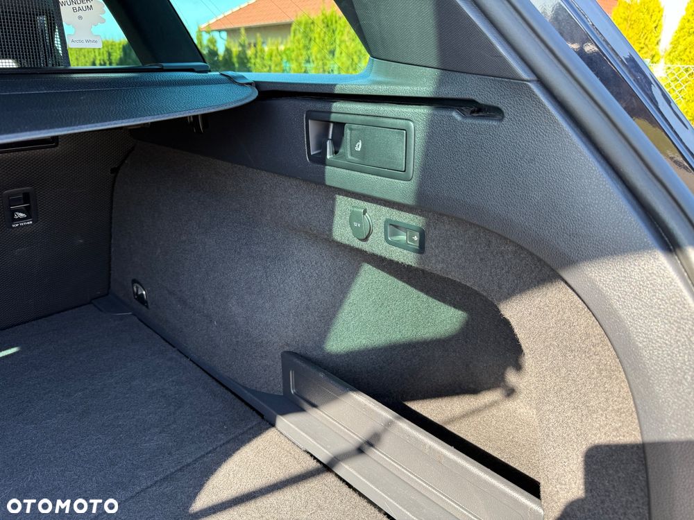 Volkswagen Passat 2.0 TDI SCR (BlueMotion Technology) Highline - 12